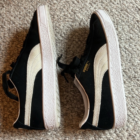 PUMA Suede Classic XXI - Women’s Size 8 - Picture 6 of 7